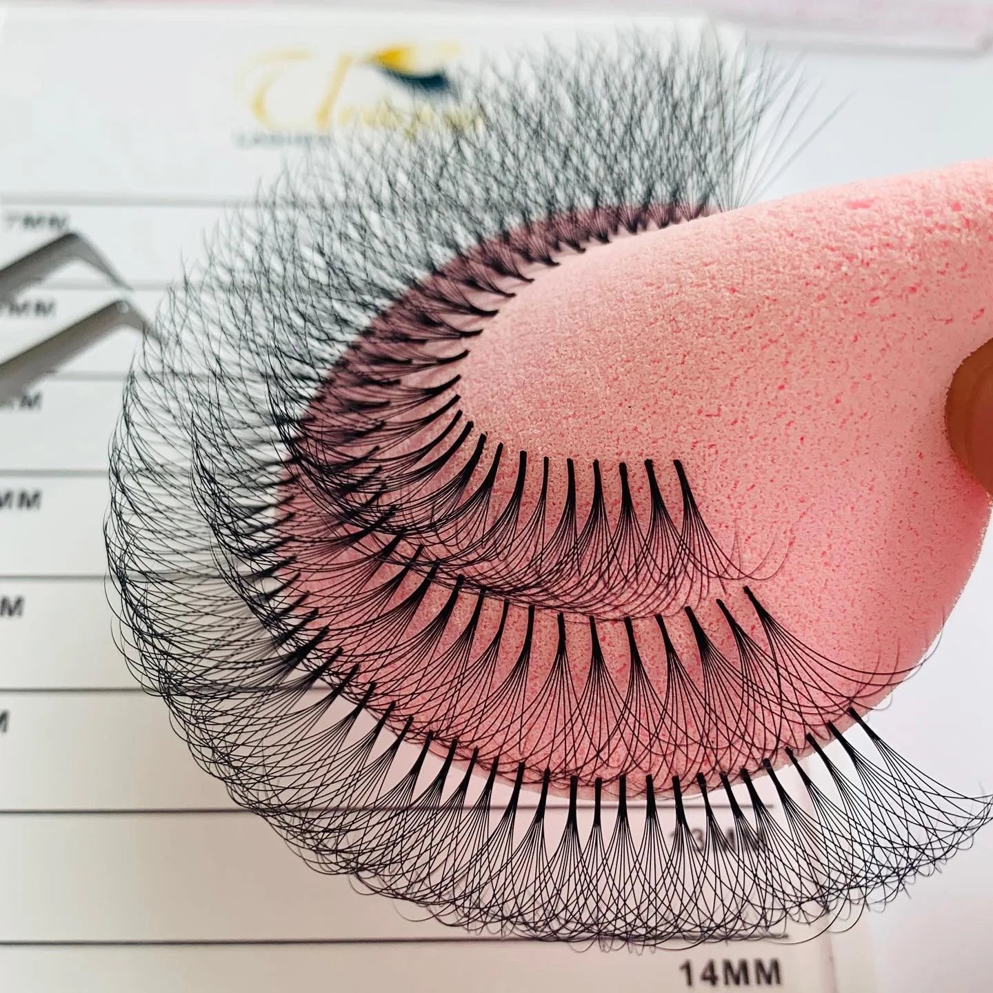 Cashmere Soft Velvet Russian Volume LASHES 0.03 0.05 0.07 Dark Fluffy Volume Eyelash Extensions Trays