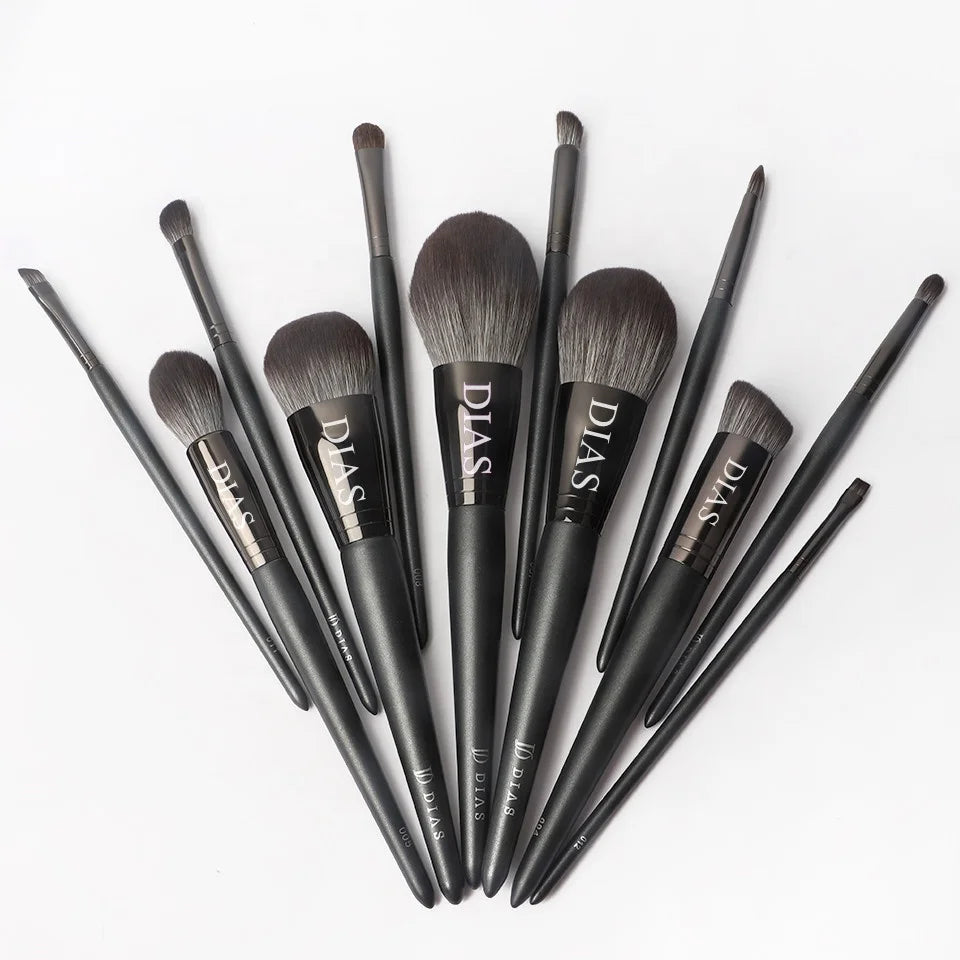 2022 12 Pieces Soft Pony Hair Synthetic Face Large High End Natural Foundation Black Custom Flat Professional Makeup Brush Logo