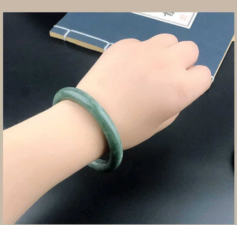 2022 Hot Sale Fashion Natural Jade Bracelet Wholesale Green Jade Bangles for Women Gift