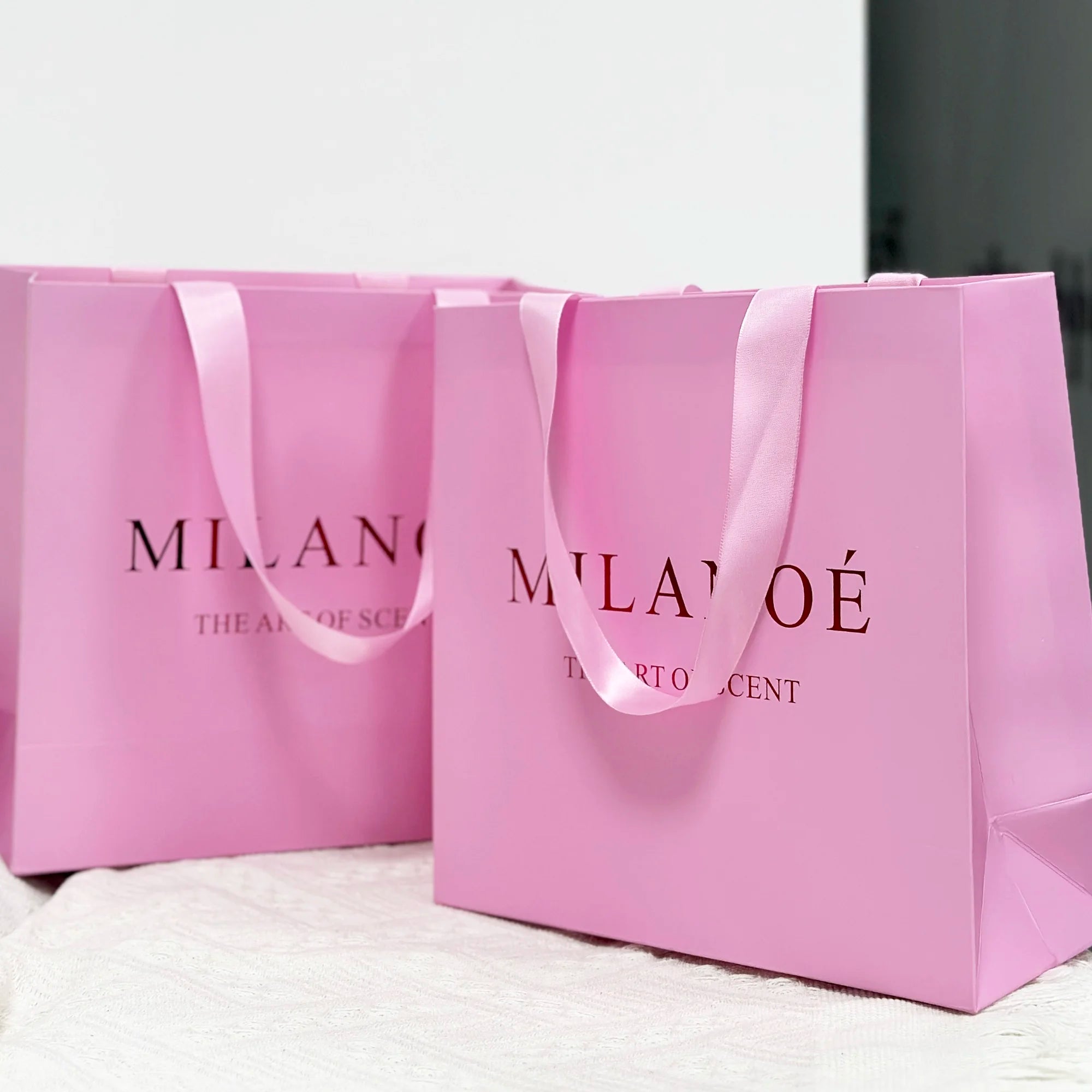 Luxury Gold Foil Stamping Custom Bags Logo Shopping Black Cardboard Paper Bags With Your Own Logo
