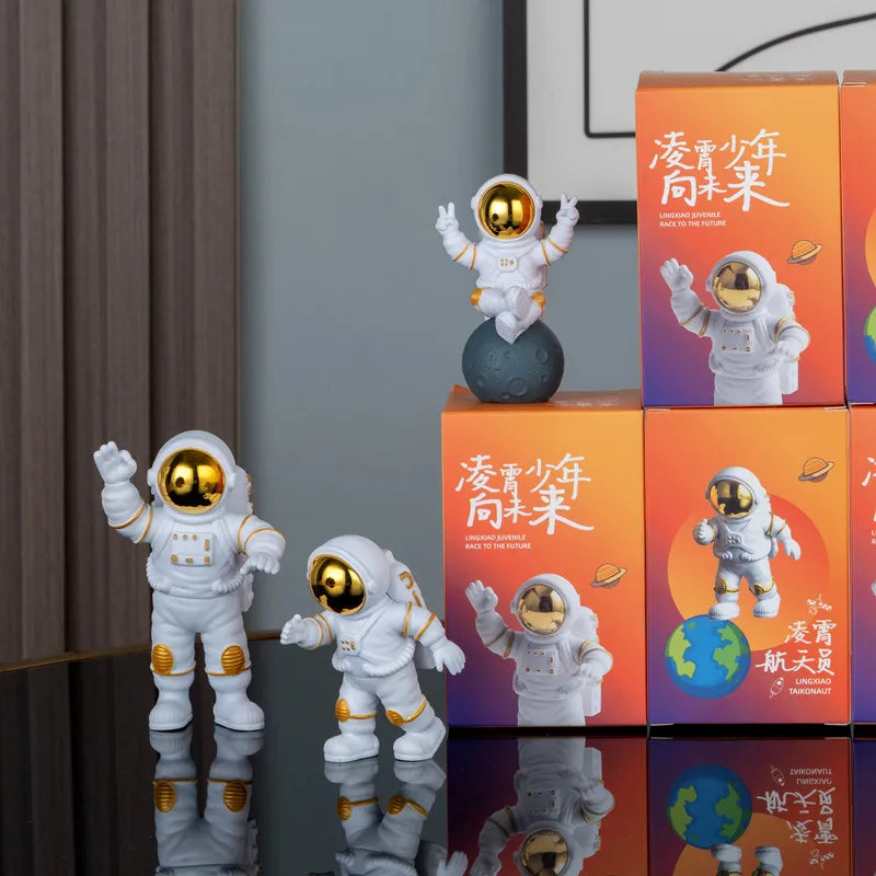 New Electroplated Astronaut Ornament with Colorful Box Packing Desk Small Ornament Factory Wholesale Astronaut Small Ornament