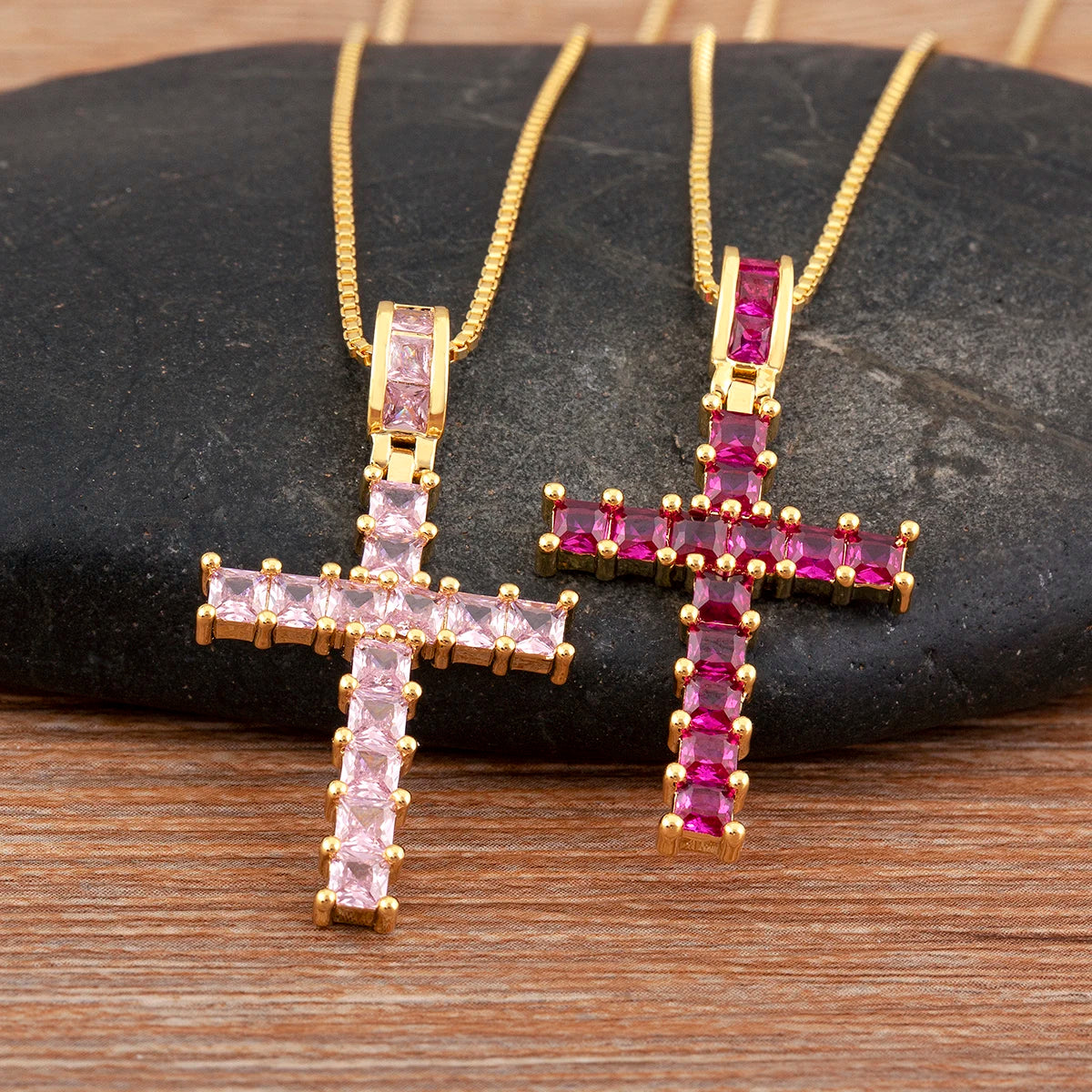 QIKU Hot Sale Square Shape Rhinestone Jesus Cross Pendant Women Men Necklace Birthday Party Copper Jewelry Accessories Girl Gift