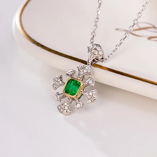 Factory Custom Natural Emerald White Diamond 18K Au750 Gold Necklace