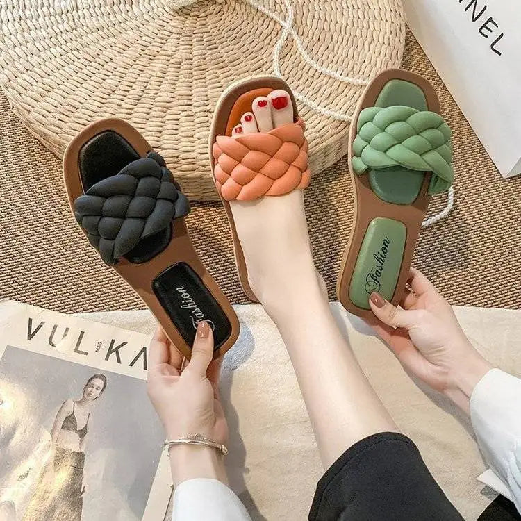 Wholesale Summer Beach Casual Lady Shoes Elegant Women Open Toe Sandals Slippers with Anti-Slip Feature Fancy Webbing Top