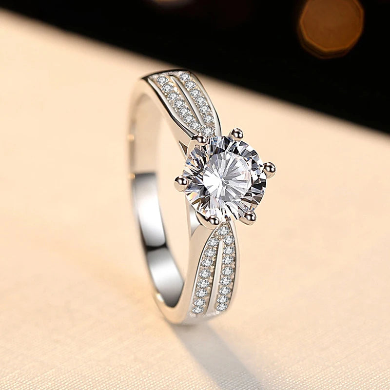 Best Sale Custom Fine Jewelry Diamond Wedding Six Claw 925 Sterling Silver 0.5ct/1ct/2ct/3ct Moissanite Engagement Rings