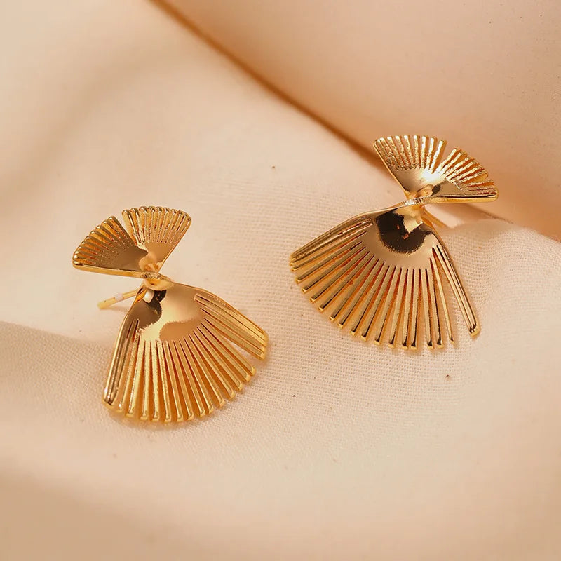 Fashion Geometric Fan-shaped Earrings Personalized Exaggerated S925 Silver Needle Allergy Resistant Earrings Fashion Jewelry