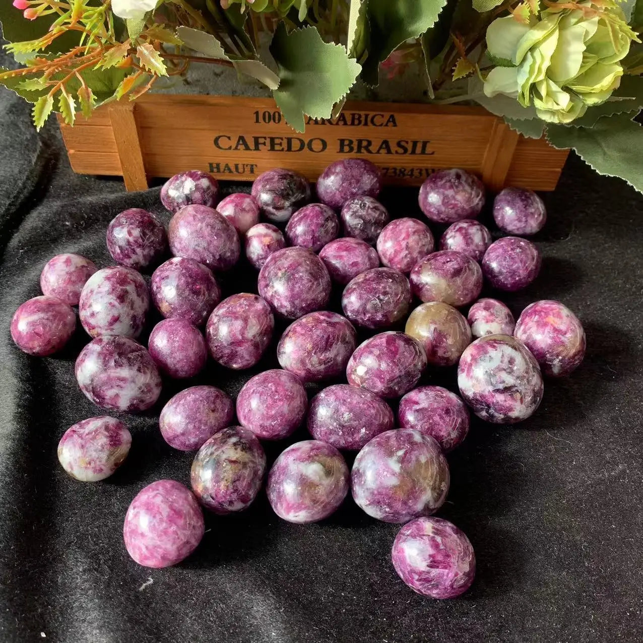 Wholesale Natural Gem Purple Lepidolite Tumble Healing Crystal Quartz Gravle Fengshui Gemstone for Decoration