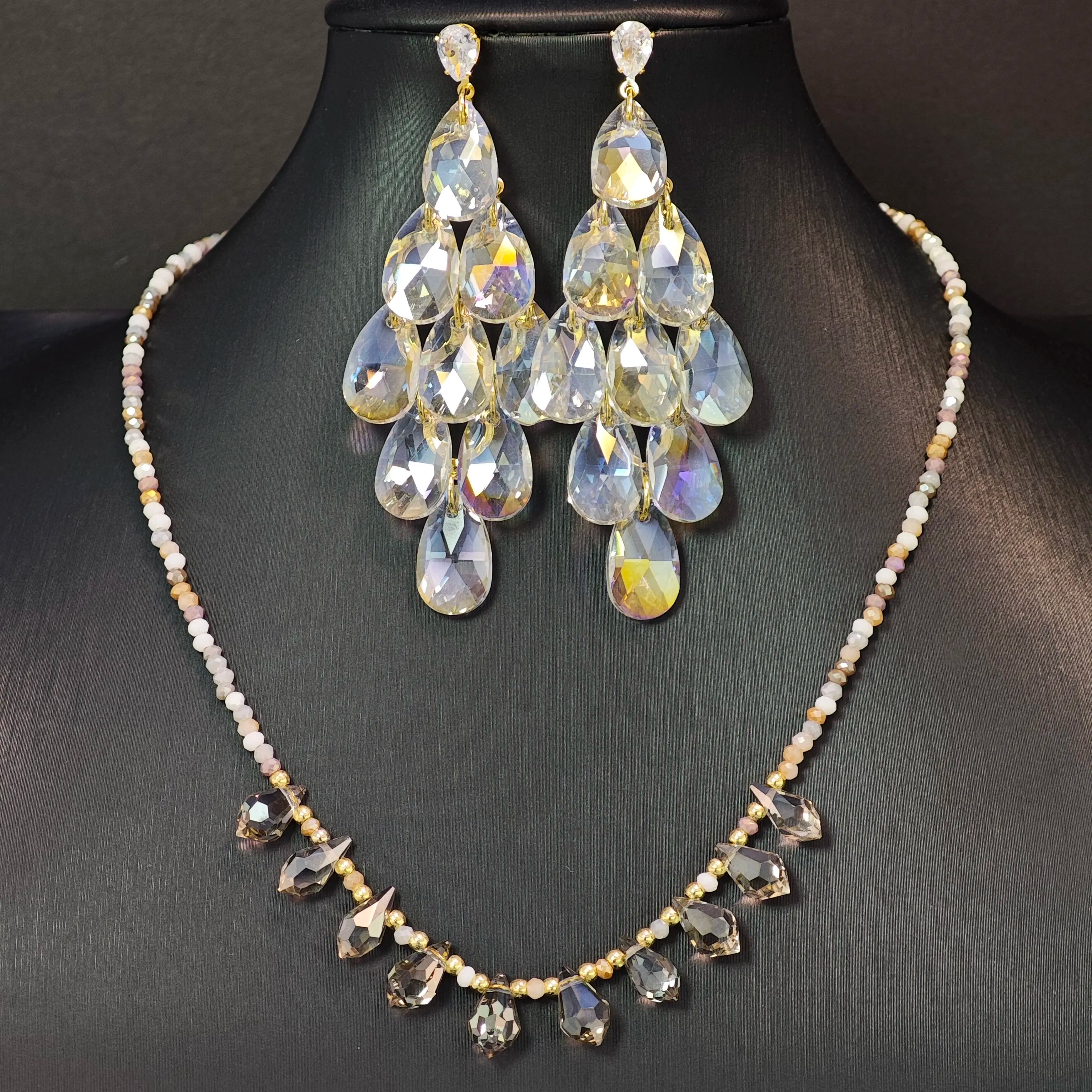 Ilona New Design Boho 18k Gold Plated Copper Jewelry Set Colorful Artificial Crystal Fashion Jewelry Handmade Jewelry Sets
