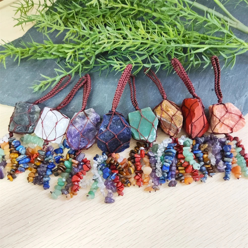 Wholesale Cheap Seven Chakra Car Hanging Charm Healing Crystal Rough Stones Natural Gems Chips Raw Stone Jade Wall Home Decor