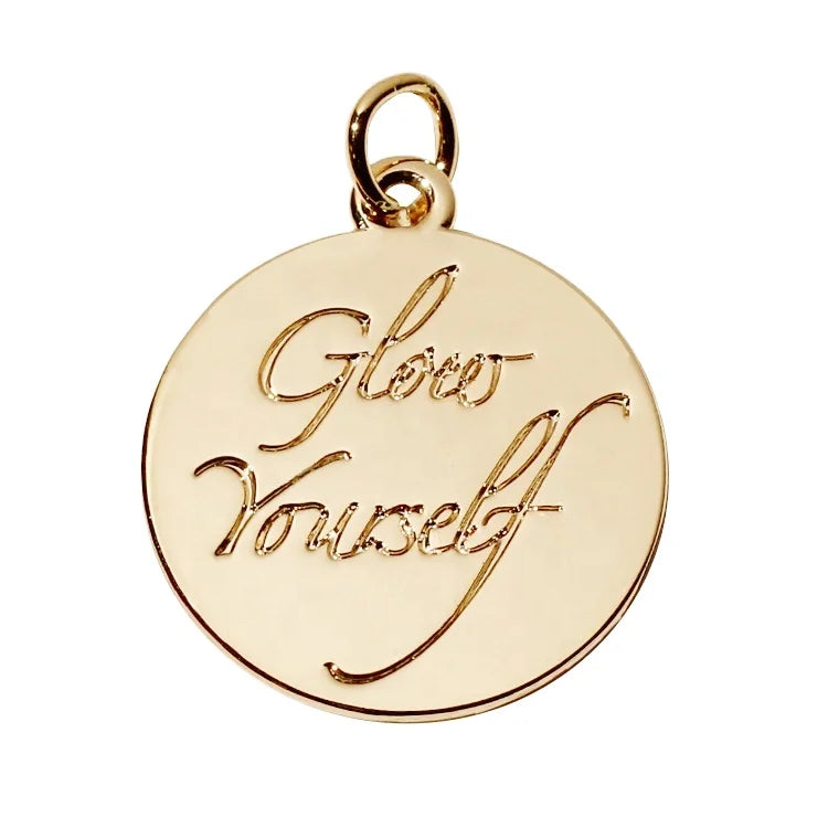 Jewelry Supplier Making Round Shape Pendant Zinc Alloy Custom Engraved logo Clothing Metal Charms Tags