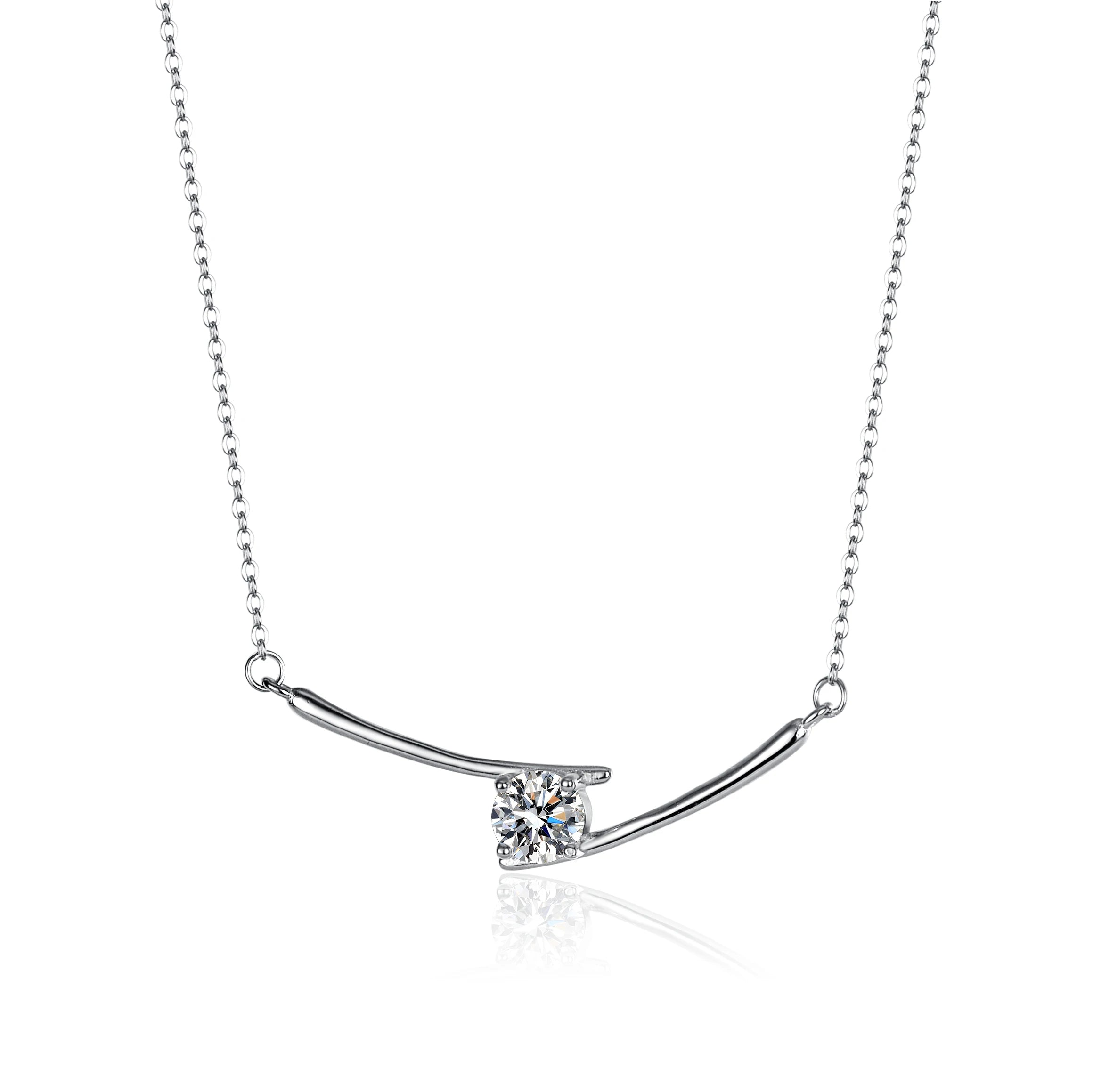 Fashion Jewelry 925 Sterling Silver VVS1D Moissanite Engagement Wedding Necklace with GRA