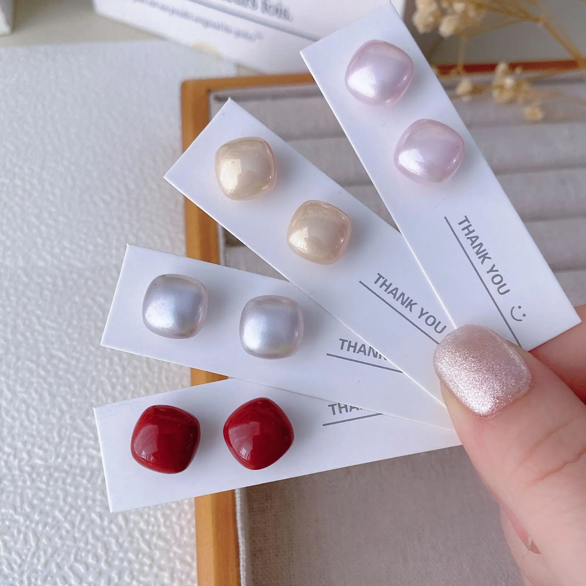 Premium Temperament Daily Commuting Warm White Pink Exquisite and Versatile Gentle Earrings Wholesale