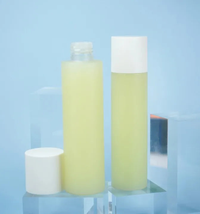 Private Label Natural Arbutin Face Whitening Brightening Face Toner with Vitamin c Skin Toner Hydrating