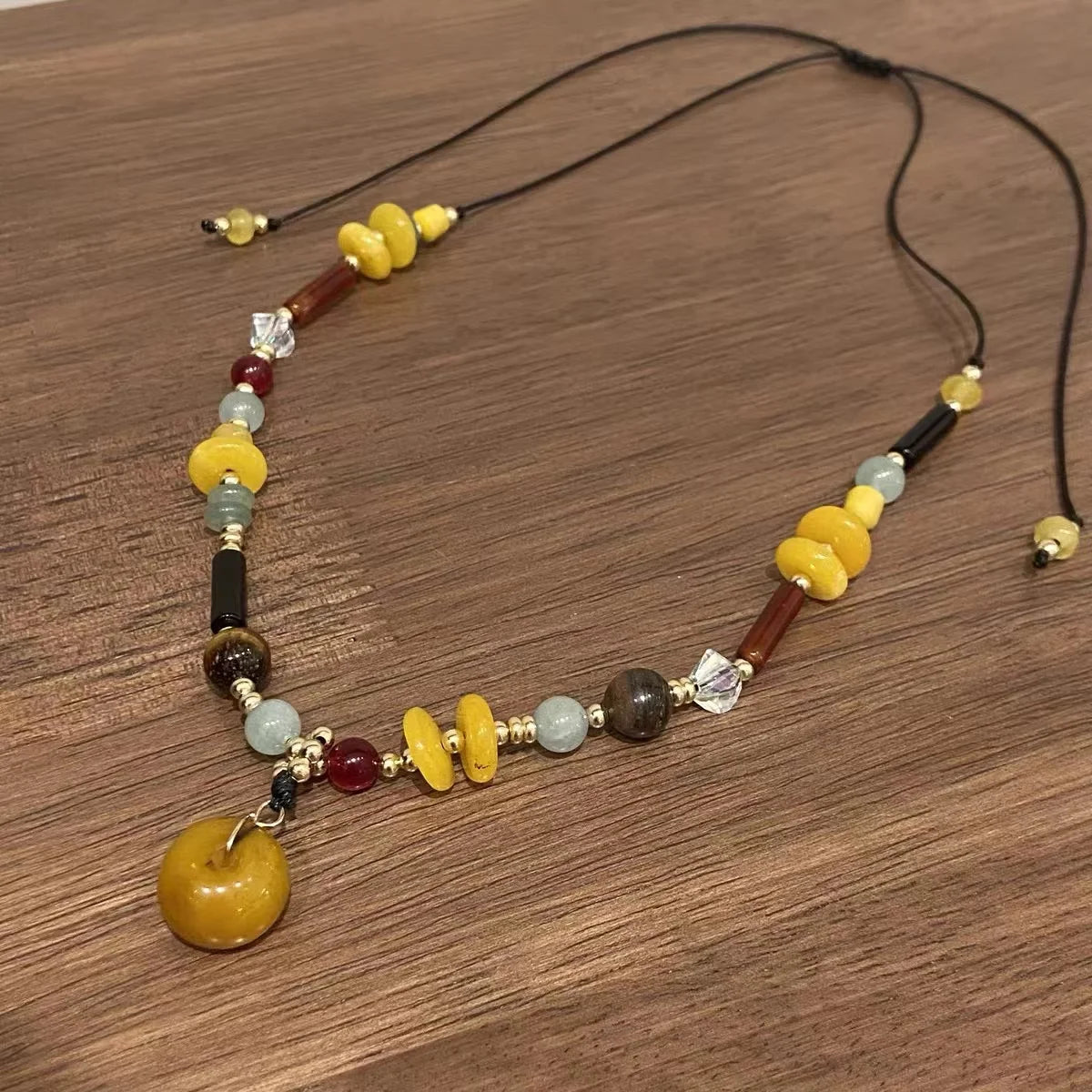 Etsy Hotsale Women's Ethnic Yellow Agate Charm Shot Necklace Natural Semi-Precious Stone Bead Necklace for Wedding Party Gifts