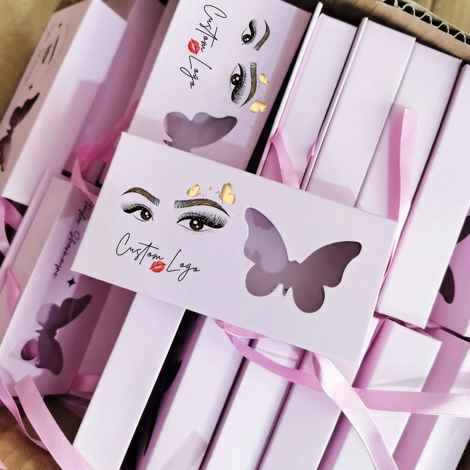 Wholesale Luxury pink Lash Boxes Private Label butterfly Eyelash case Eyelash Packaging Box for False Lashes