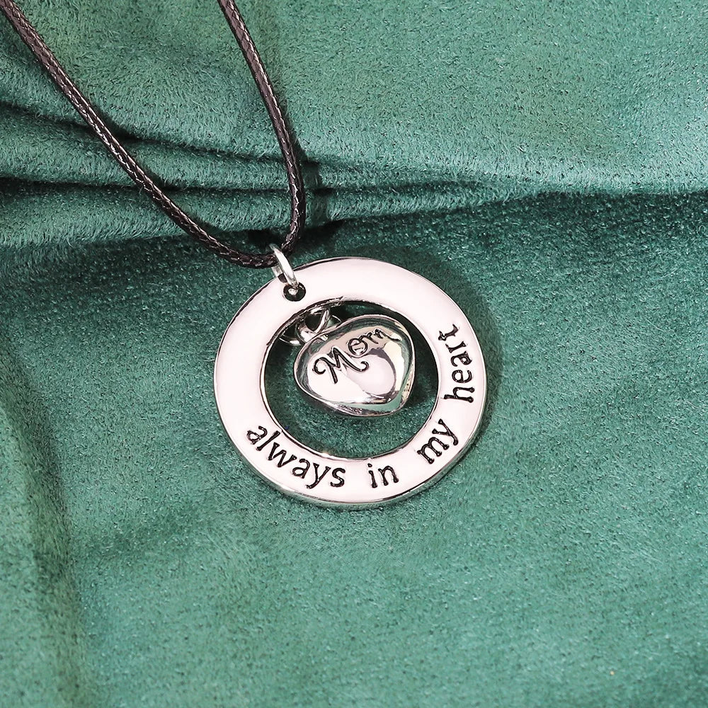 Memory Gift MOM DAD Stainless Steel Jewelry Perfume Bottle Collar Urn Necklace Heart Urn Necklace Cremation Jewelry