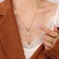 Fashion Natural White Shell Flower Toggle Necklace for Women Stainless Steel Rolo Chain Necklaces Choker