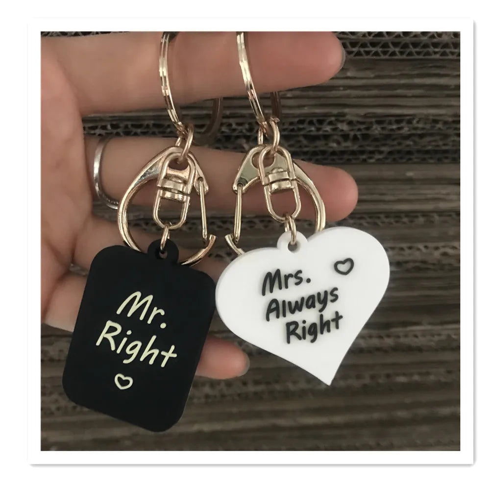 Mr Right Mrs Always Right Couple Carabiner Keychain Heart Shaped Rubber Customizable  Wedding Invitation  Souvenir
