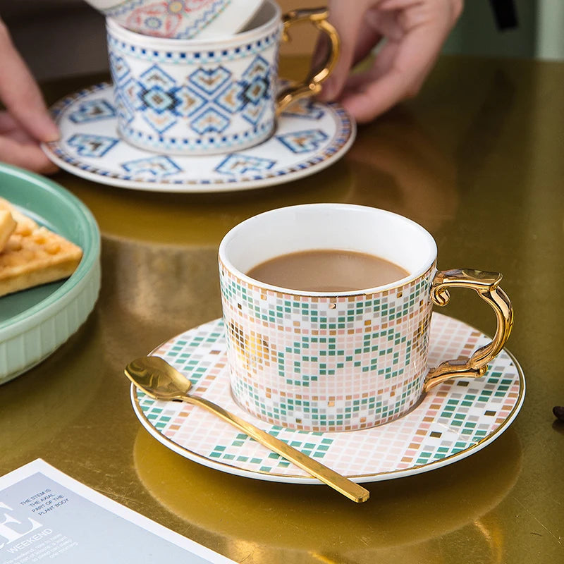 Mosaic Pattern Design Drinking Water Cup Classic Ceramic Gold Rim Milk Coffee Cup Saucer and Gold Handle Mug Cup