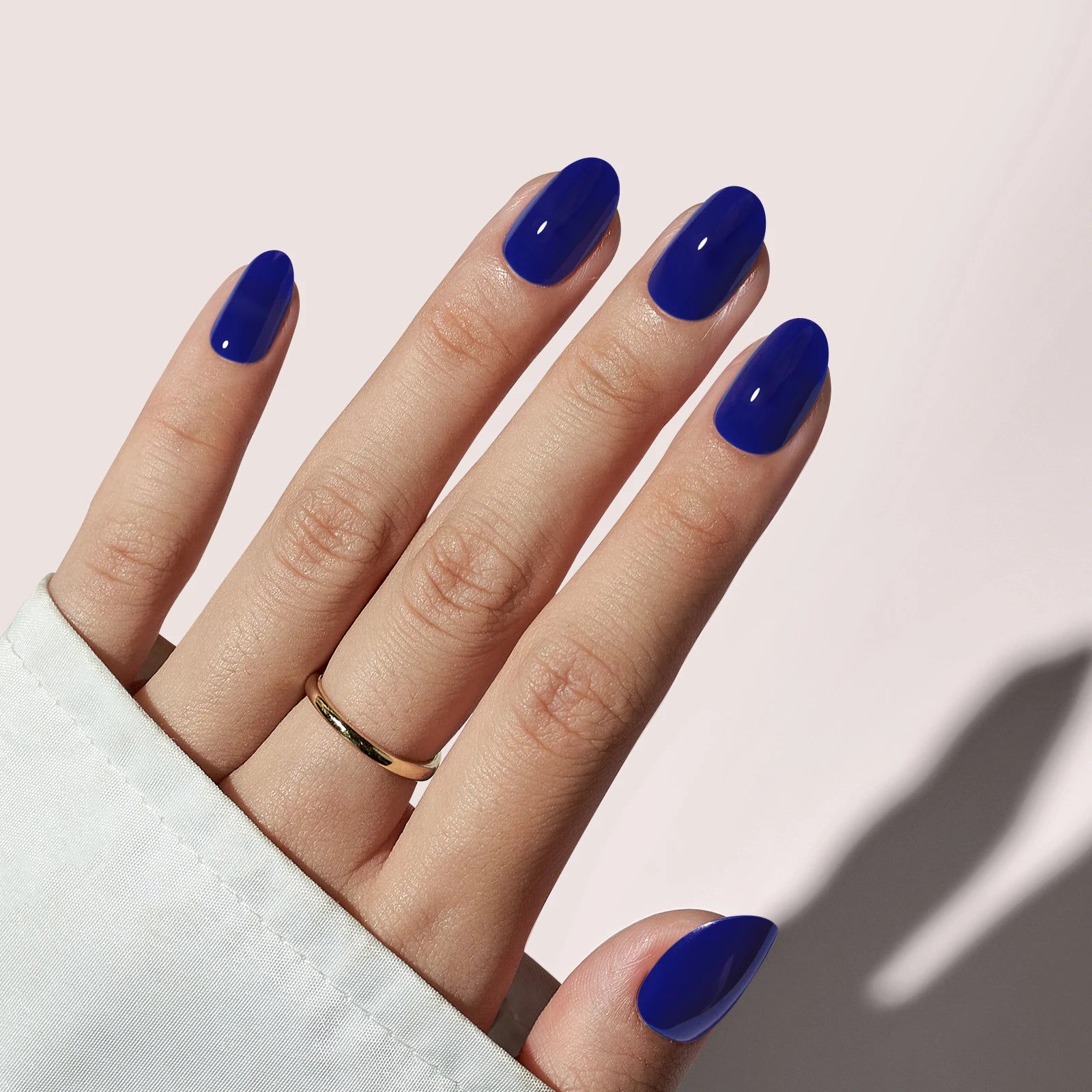 BTArtbox Wholesale Short Oval Reusable False Fake Nails With Glue Solid Color Soft Gel Navy Blue Solid Color Press on Nails