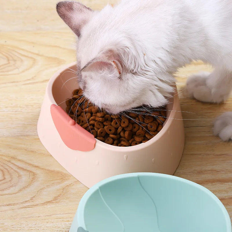 Customized Anti-overturning cat Food Bowl Solid in Wind Strawberry Pattern PP Material Drinking Bowl Strawberry Pattern