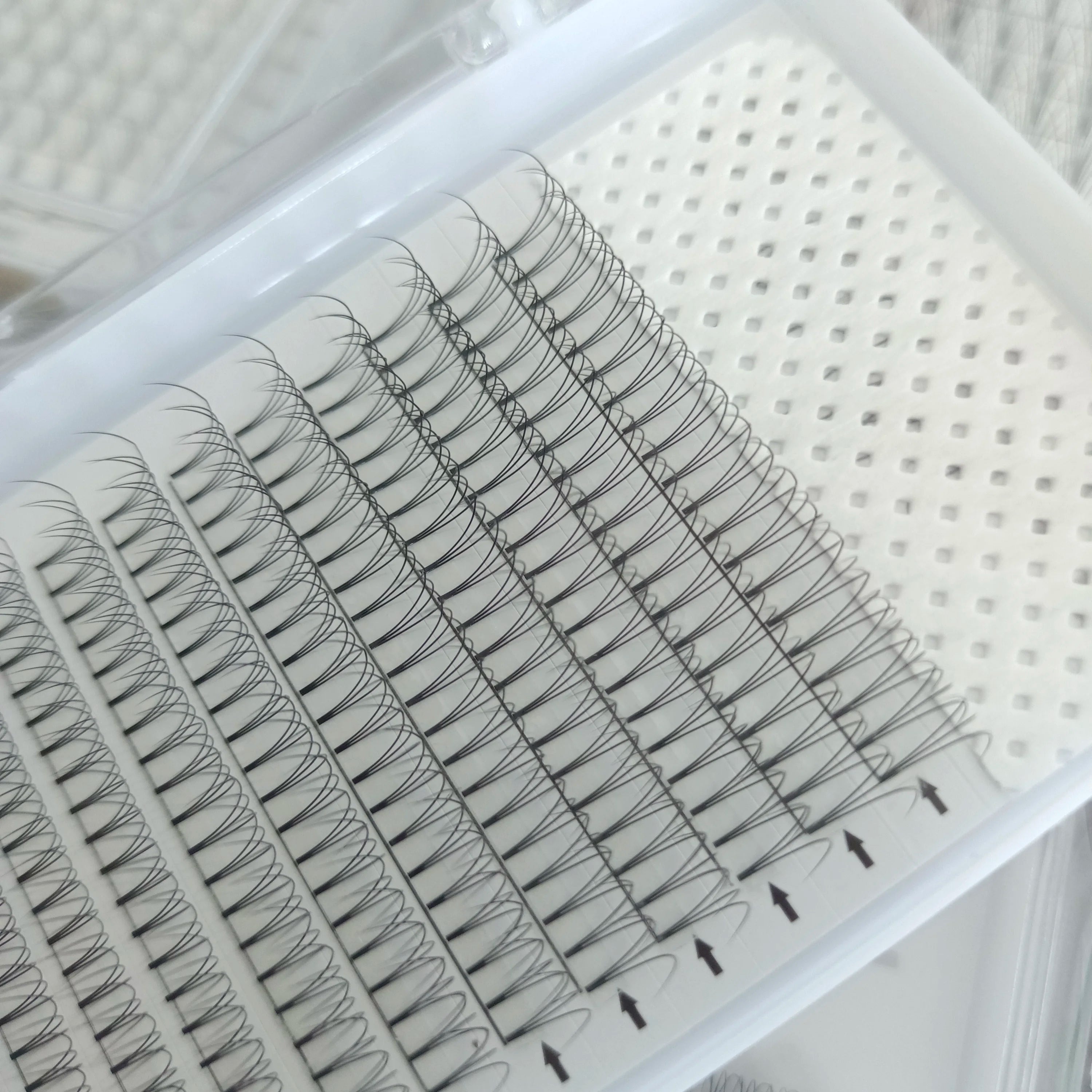 Best Selling Hand Made 3D Short Stem 0.10mm Premade Fana Lashes Korean PBT Fibers