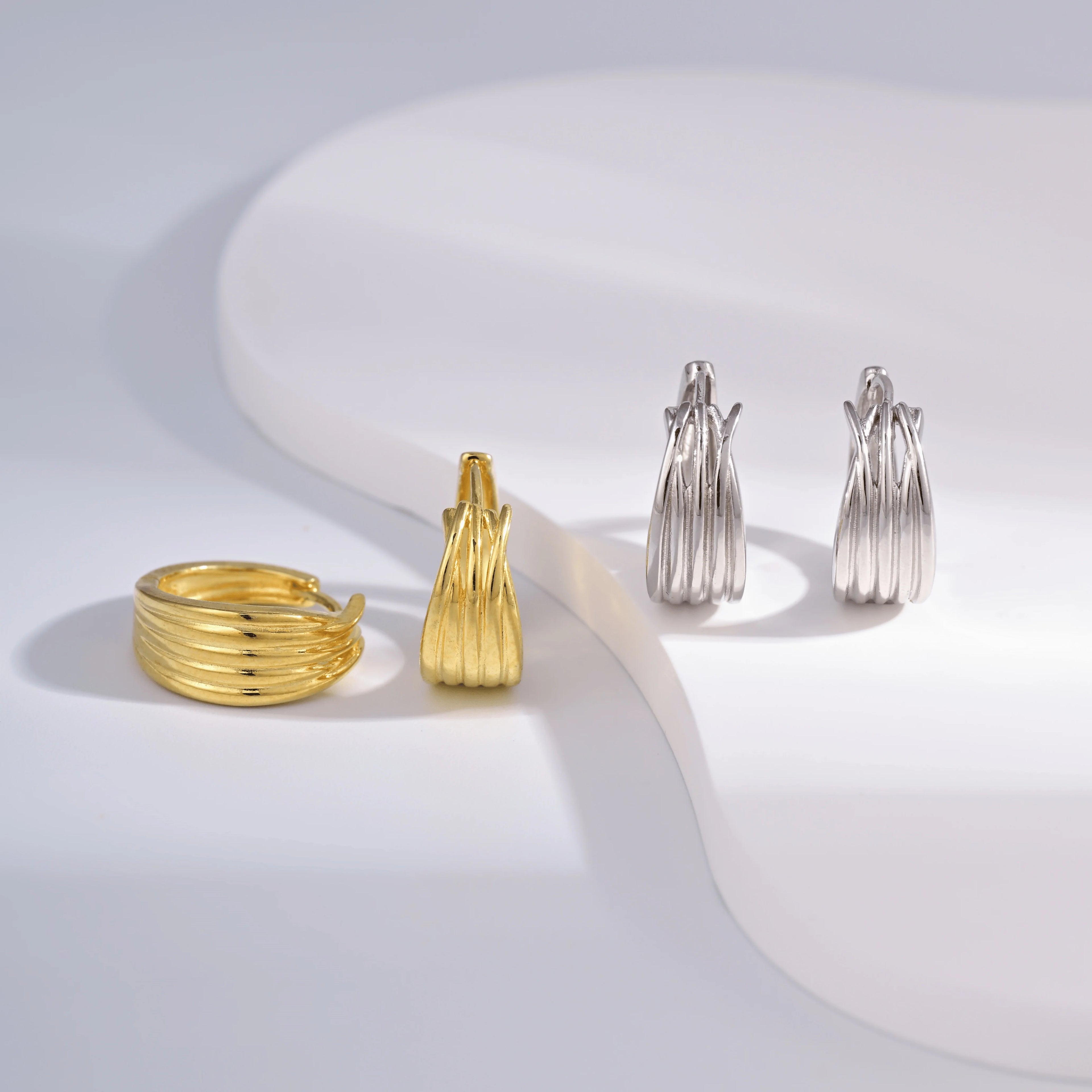 Wholesale Earrings Jewelry Gold Rhodium Plated Round Line Stripe Pattern Huggie 925 Sterling Silver Fine Jewelry Earrings