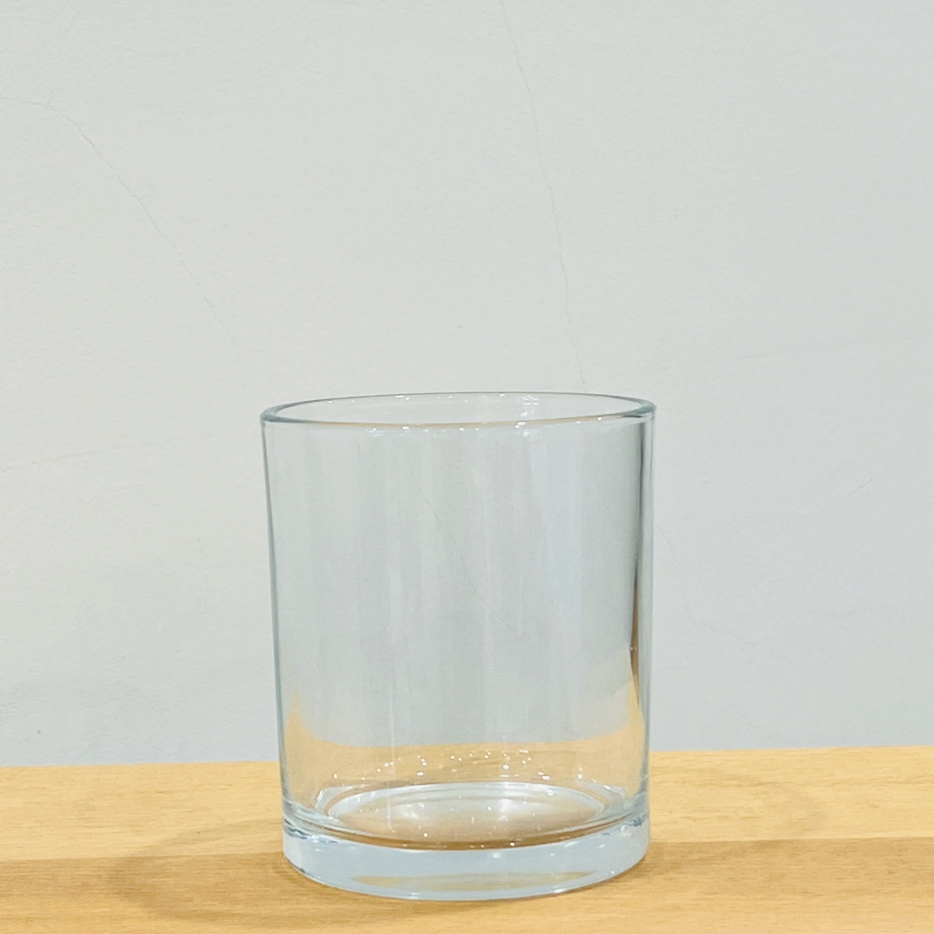 Hot Sale Clear Empty Glass Candle Jars with Customized Lid Capacity for Home Decoration