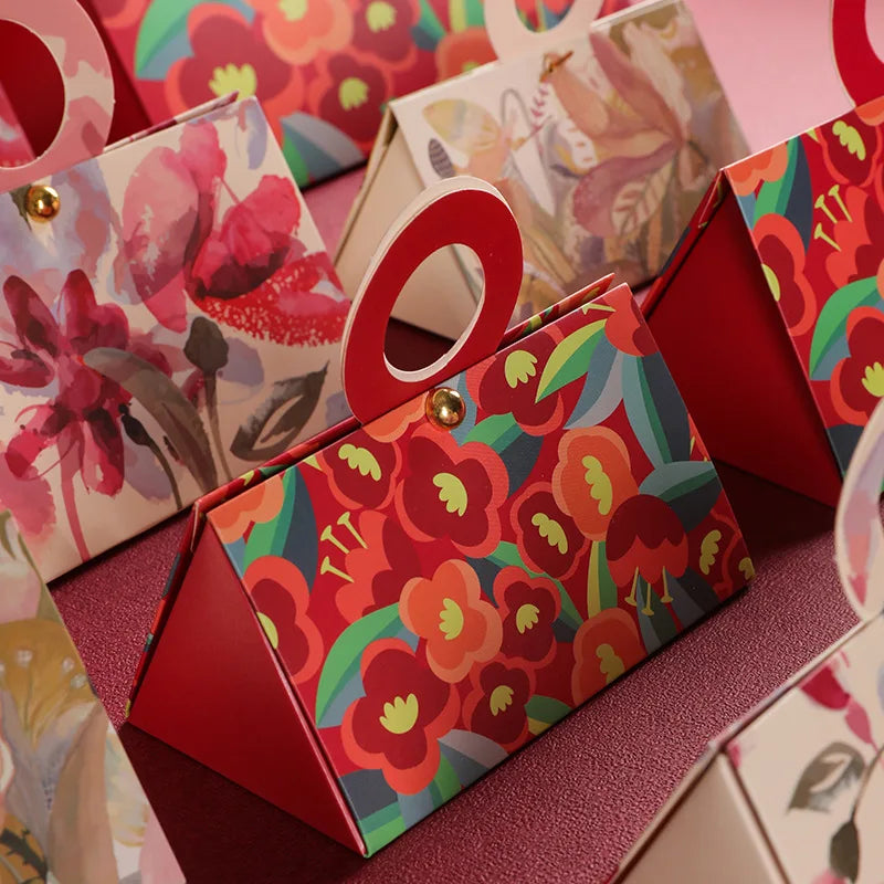 CSMD Chinese Manufacturers Candies Packaging Foldable Wholesale Red Color Boxes Pyramid Favors Boxes for Wedding Parties