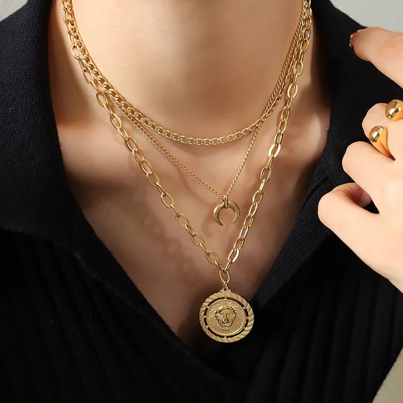 Stainless Steel Figaro Chain Triple Layered Lion Pendant Necklace Non Tarnish Crescent Moon Necklaces Women Vintage Punk Jewelry