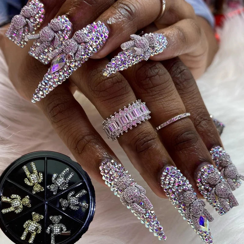 GREENKEM 24pc/box Trend Bear Nails Luxury Flexible Press on Nails Bear Gold Sliver Zircon Charms Color 3d Nail Art Charm