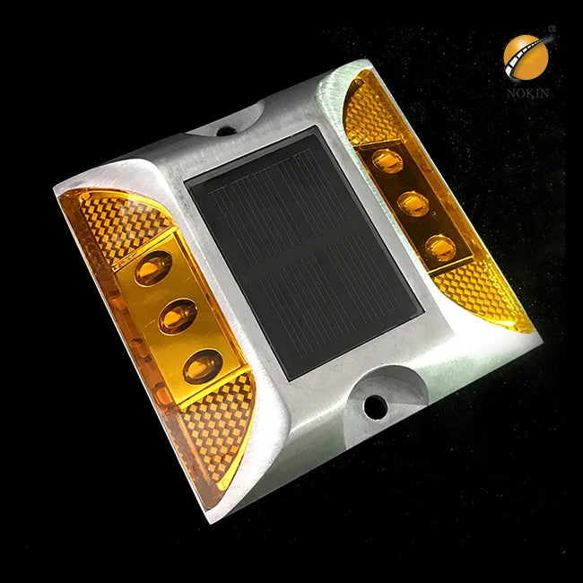 High Loading Aluminum IP68 Solar Road Stud Urban Ways Reflective Traffic Warning Products Bulk Price Solar Roadway Safety