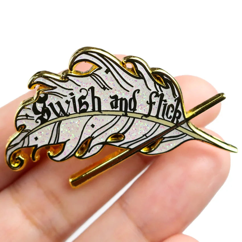 Fashion Trend Large Leaf Brooch Enamel Pin Custom Feather Lapel Pins Men Women Overcoat Accessories