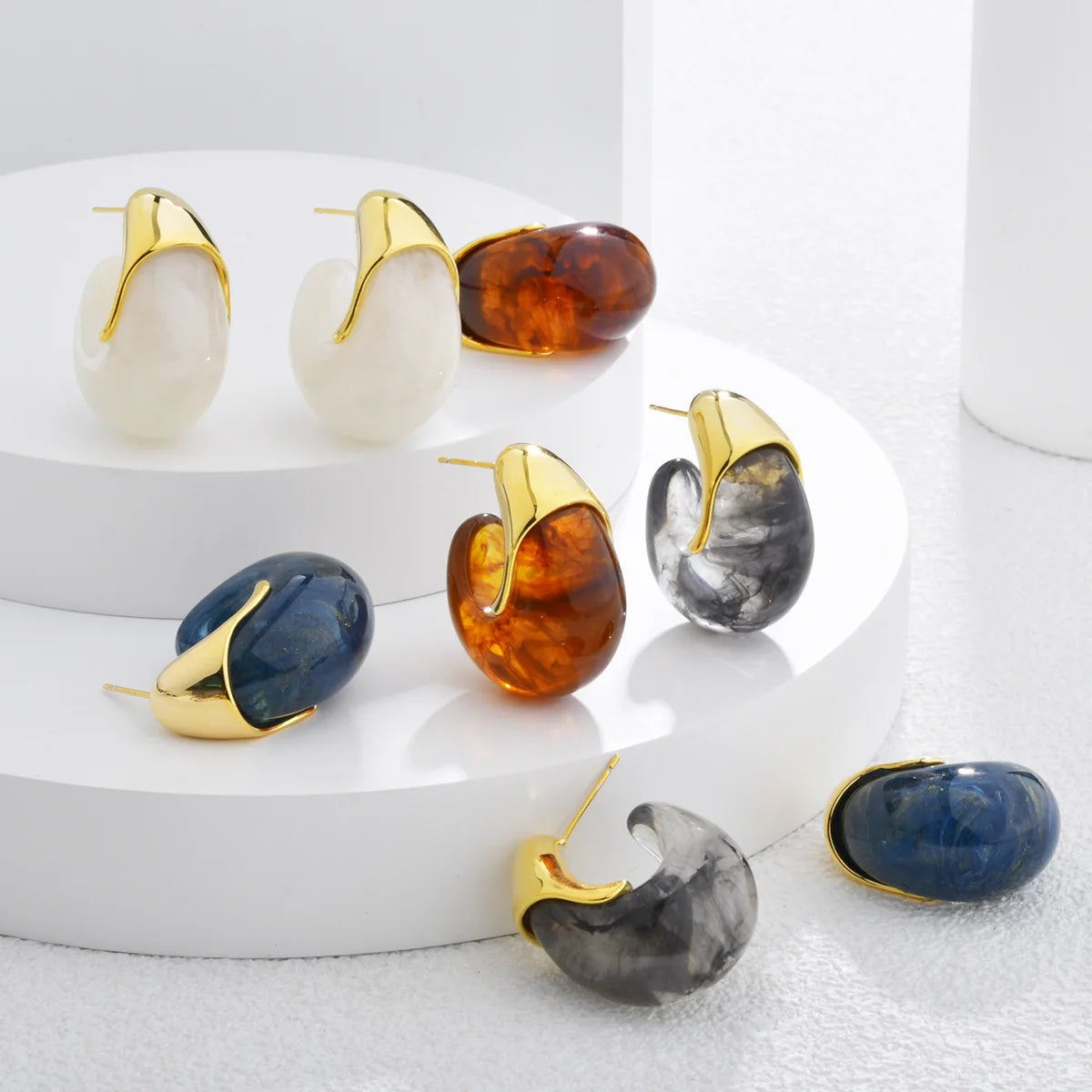 New Arrival 22K Gold Plated Resin Drop Stud Earrings Exaggerated Light Luxury Vintage Earrings for Women