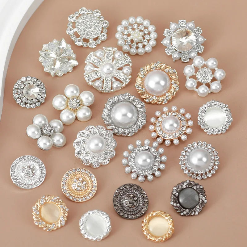 Hot Sale Fancy Silver Gold Metal Phot Salelating Flower Round Diamante Bulk Pearl Cluster Crystal Rhinestone Buttons for Clothes