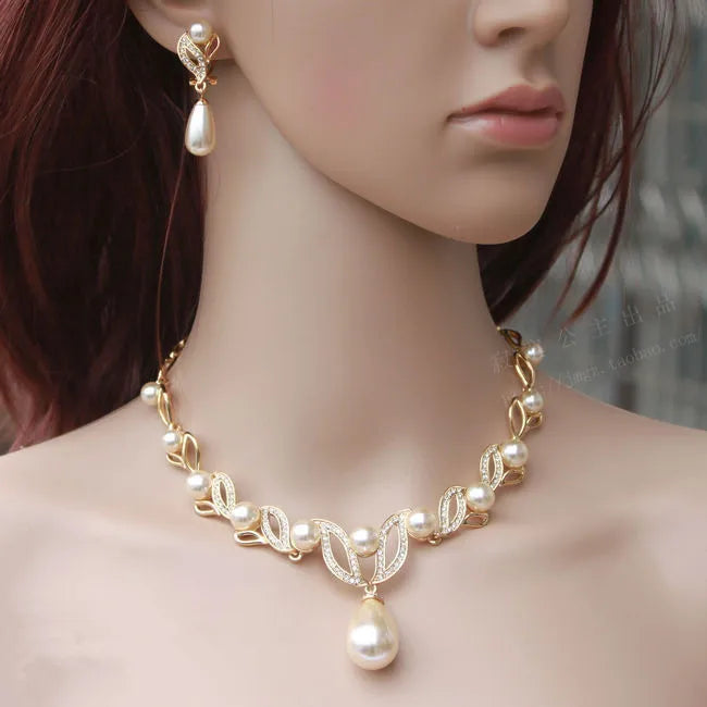 Christian Gift Fashion Beads 18K Gold Pearl Womens Necklace Pearl Earrings Jewelry Sets for Womens Wholesale Direct Supplier