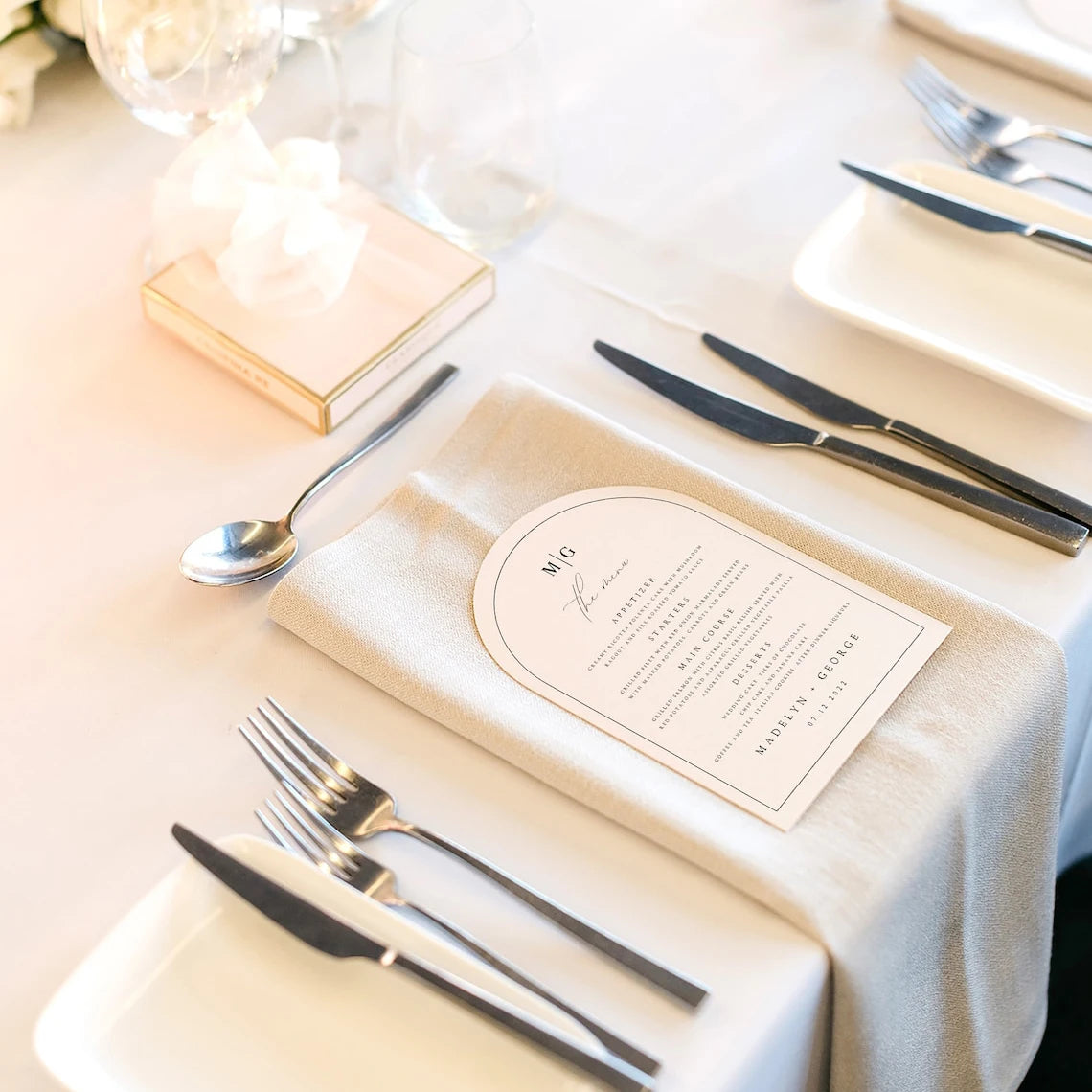 Arch Shape Personalized Custom Print Luxury Paper Hotel Restaurant Wedding Menu Cards Creative Designing
