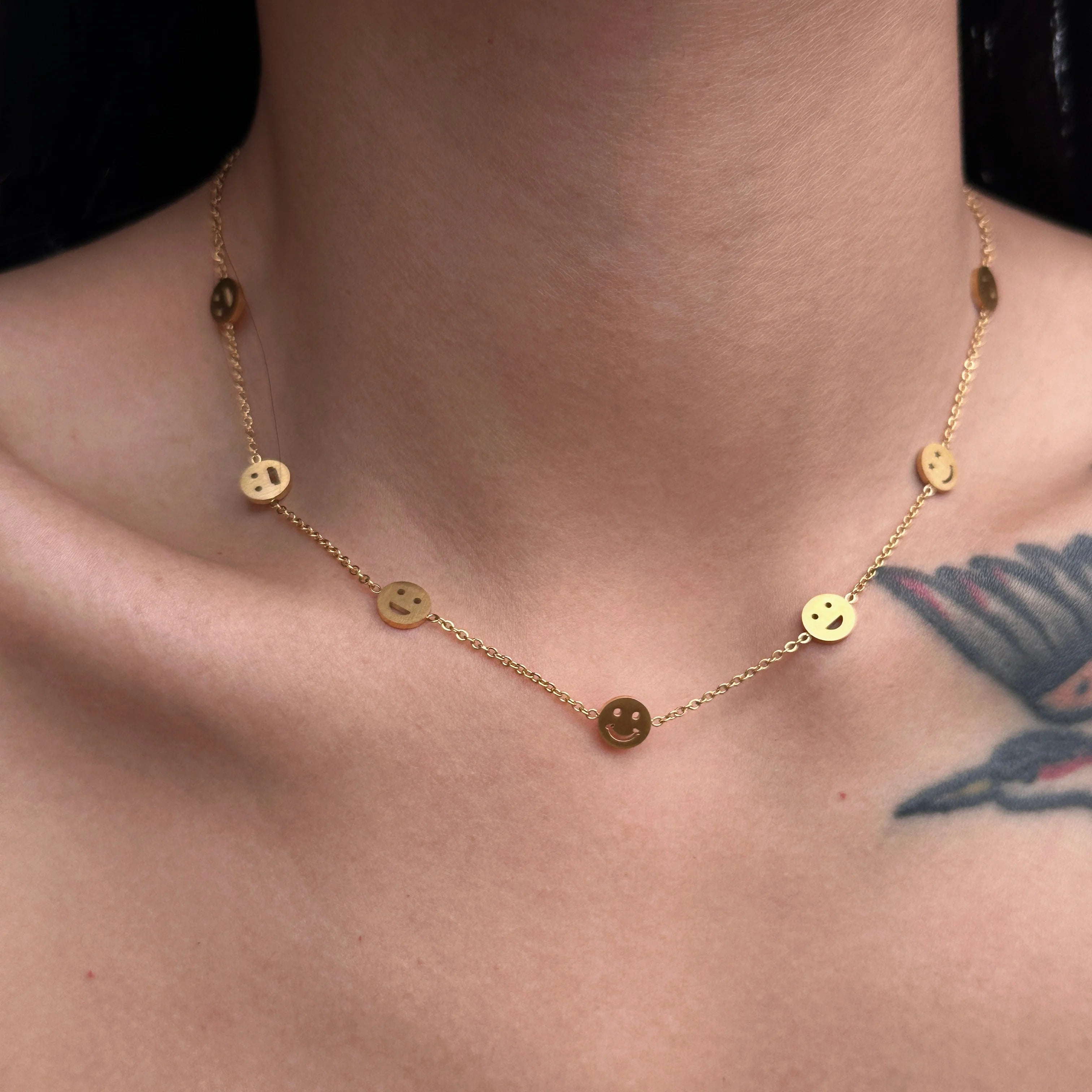 2023 Dazan Summer New 18k Pvd Gold Plated Stainless Steel Minimalist Polished Smile Face Embellished Cute Necklace Women