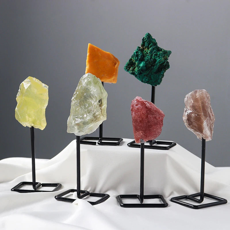 Wholesale Natural  Healing Crystal Fengshui Raw Quartz Stone Art Crafts Gemstone Metal Stand for Office Home Decoration