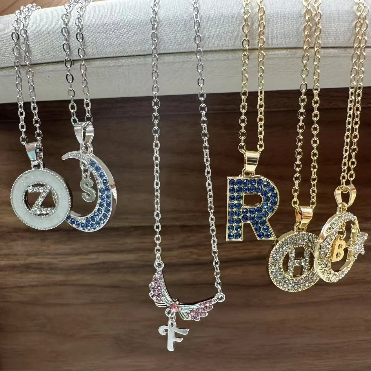 Wholesale Alloy Name Necklace 26 Initial Letters A-Z with Crystal Stone Personalized Jewelry Gift for Her(gold/silver/rose)