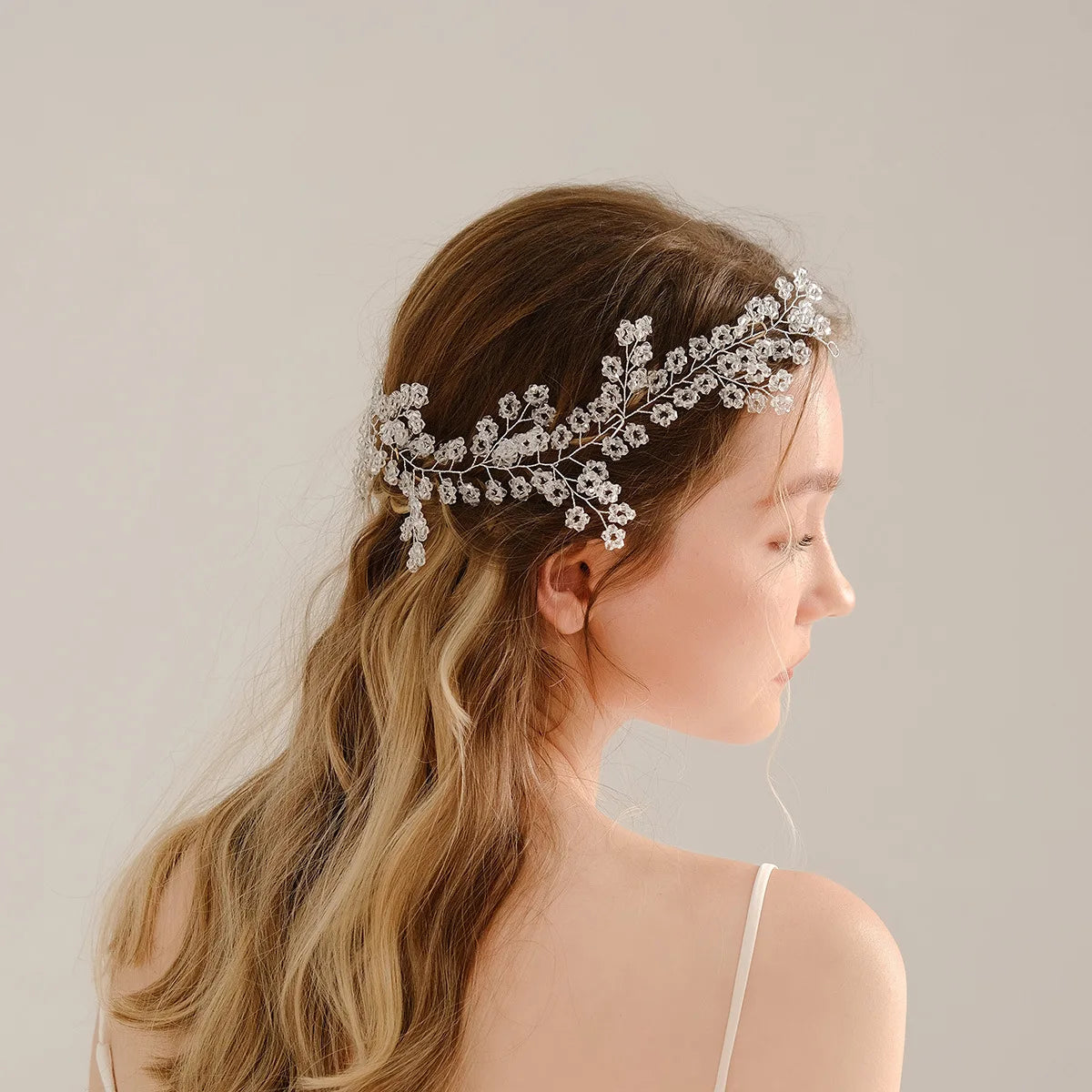 Handmade White Crystal Flower Hairpin Women's Wedding Bridal Accessory Beach Style Headband for Head Ornament