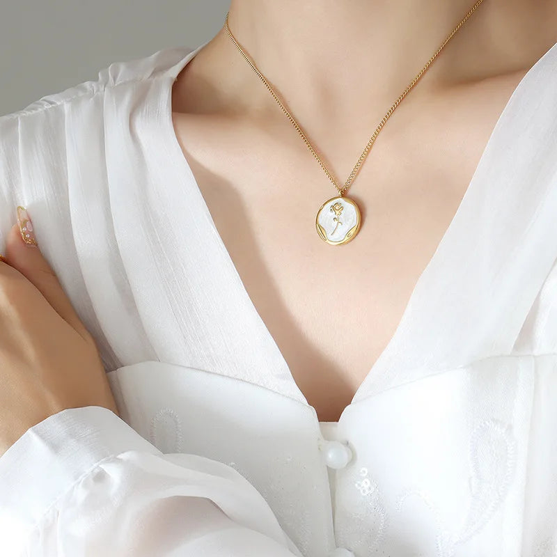 2022 Fashion New Stainless Steel 18K Gold Light Luxury Personality Retro Enamel Drip Oil Rose Pendant Choker Necklace
