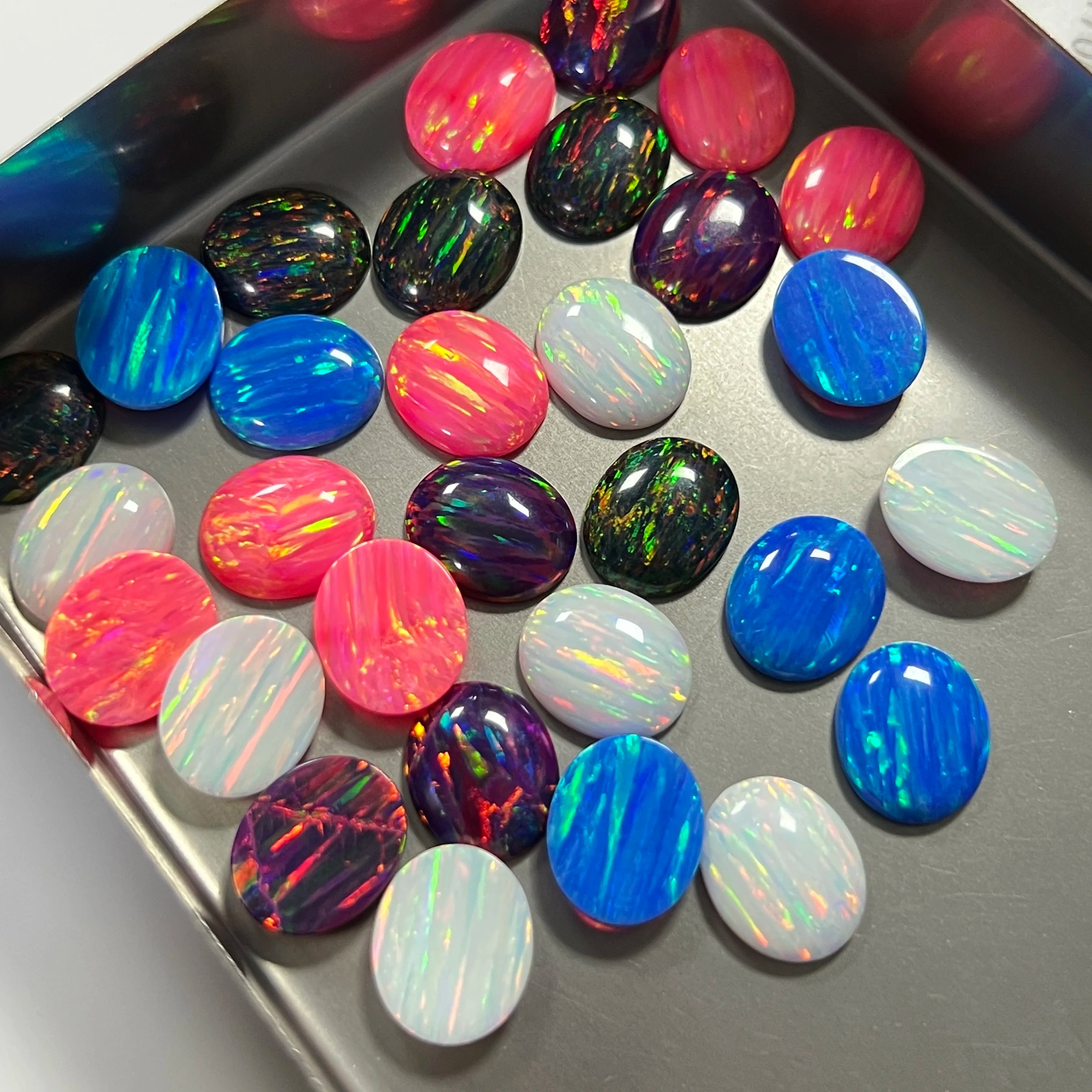 Custom Fire Opal 78 Colors Lab Grown Oval Opal Stripe Fire Flat Cabochon Opal Gemstone