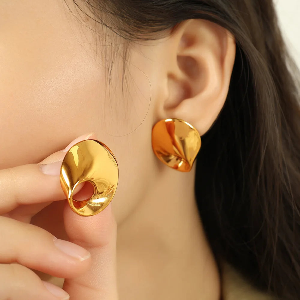 Personality Pleated Hollow Fashion Vintage Stainless Steel Jewelry Stud Earrings for Women