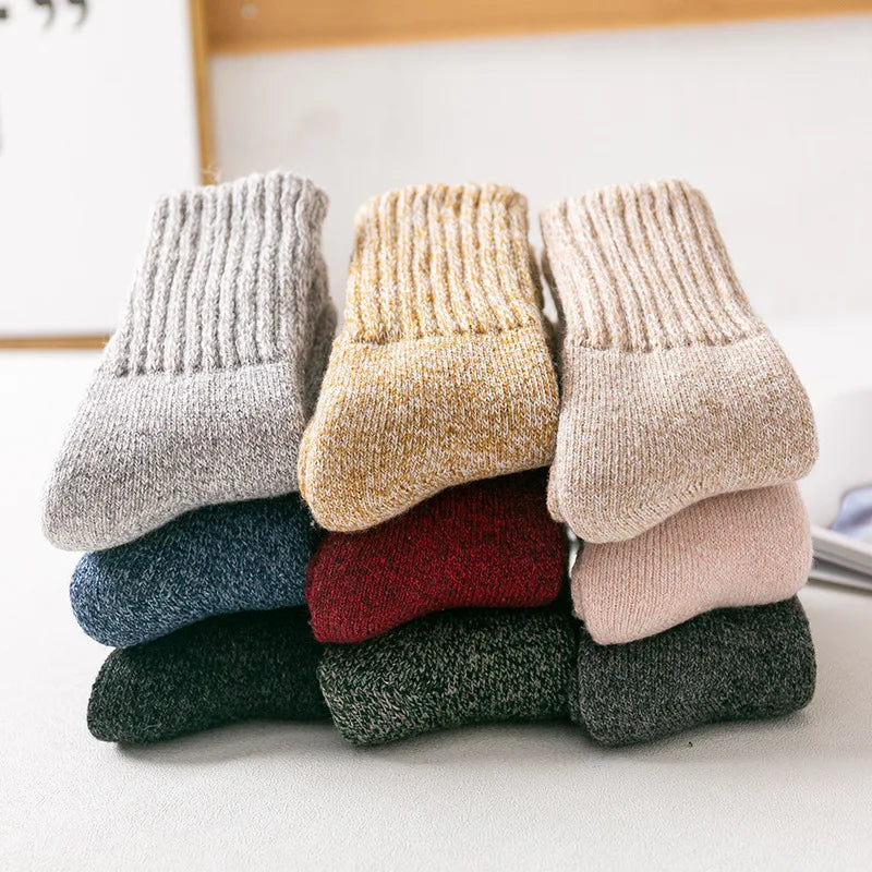 Wholesale Thickened Winter Thermal Wool/Spandex Eco-Friendly Socks for Women Men Solid Color Crew Logo Body Cuff Bottom Knitted