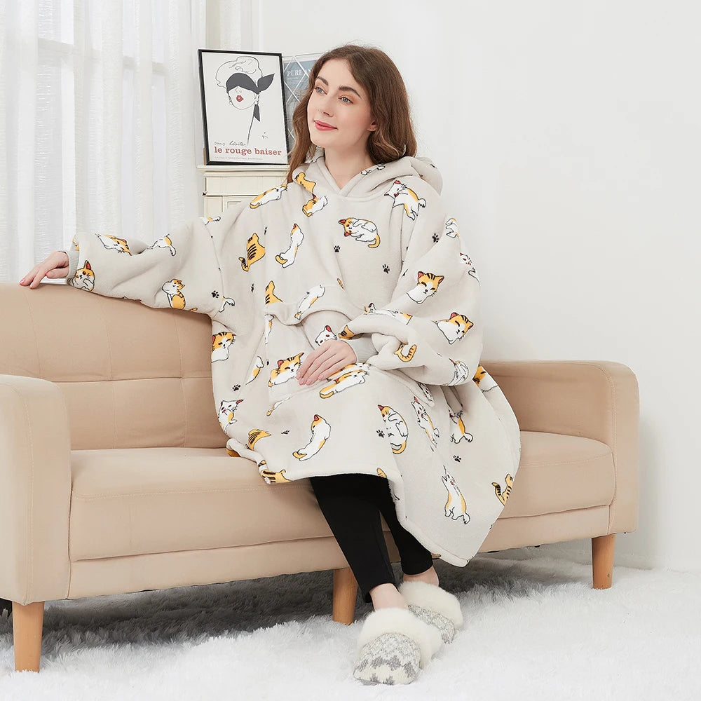 Factory Customized Sherpa Flannel Fabric Wearable Blanket Oversized Hoodie Plush Zipper Sweatshirt Portable Anti-Pilling Adult