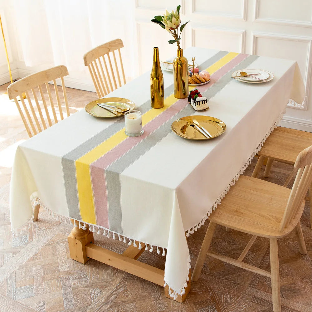 Hot Selling Woven Plain Dyed Linen/Polyester Waterproof Oilproof Rectangular Dining Restaurant Washable Tablecloth with Tassels