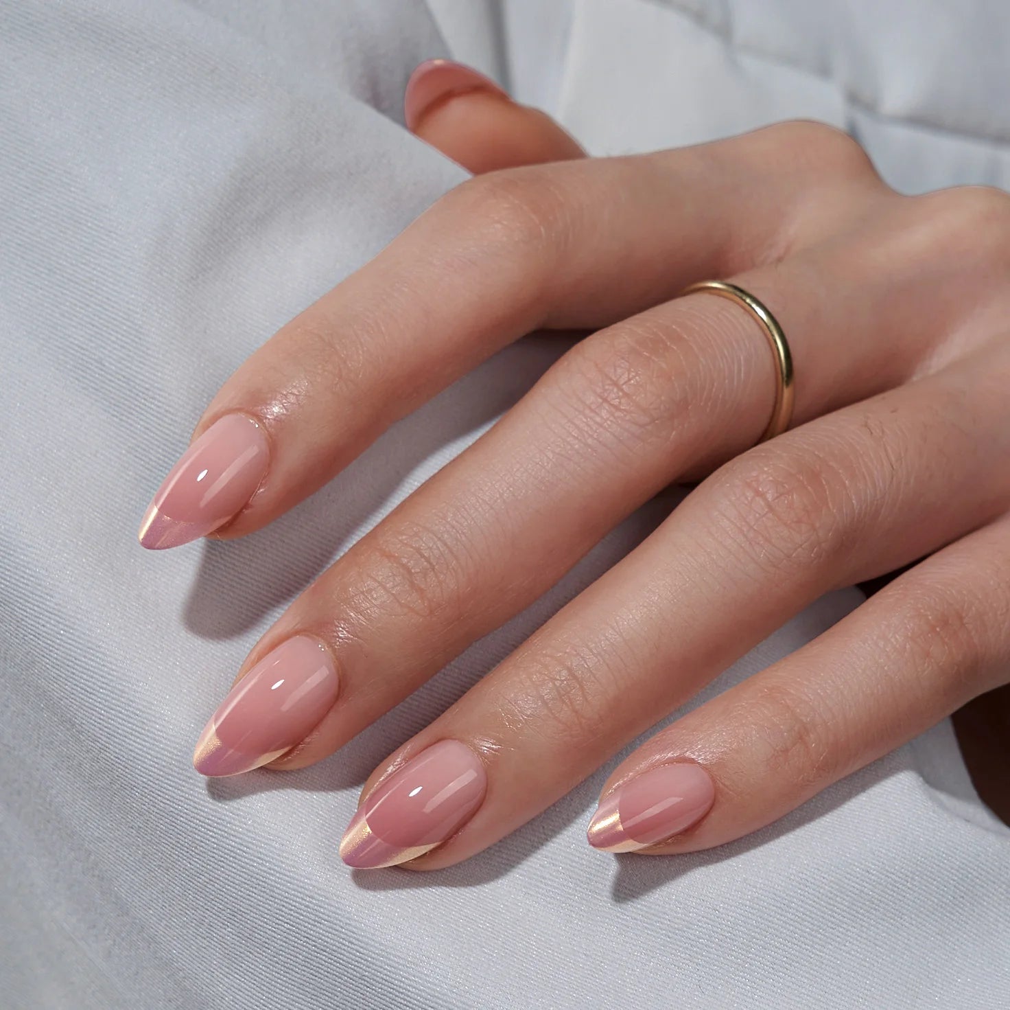 BTArtbox French Artificial Fingernails False Fake Nails Wholesale Short Almond Chrome French Tip Soft Gel X Press on Nails 32pcs