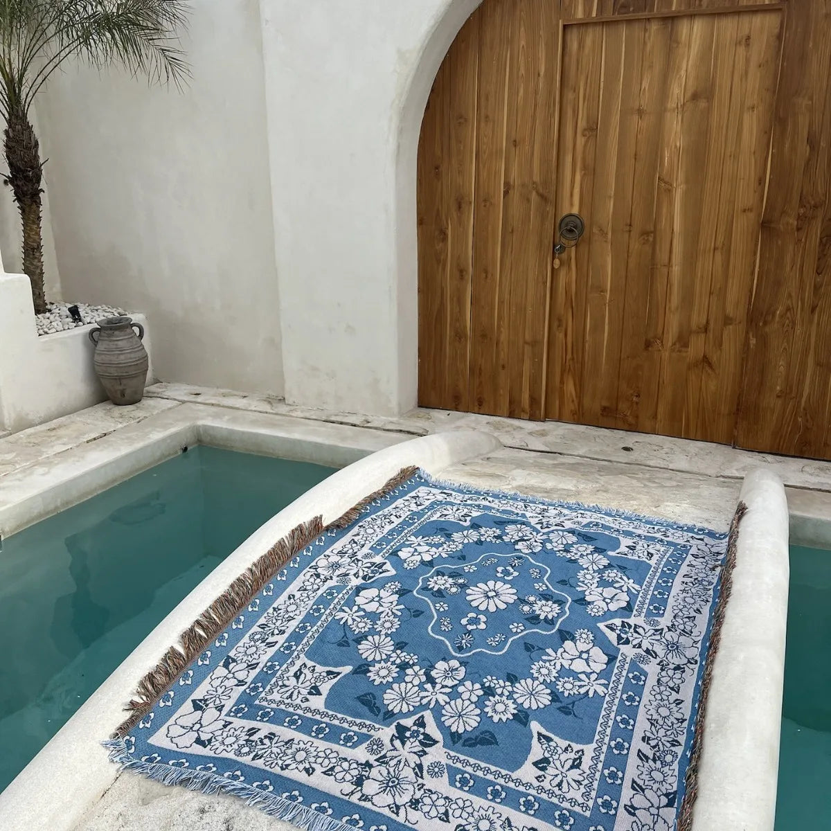 Hot Selling Boho Colorful Floral Jacquard Woven Throw Beach Rug and Camping Mat