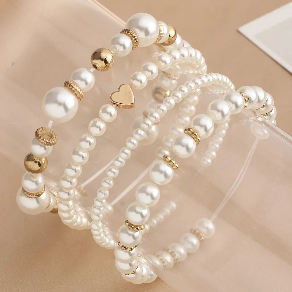 Fashionable Diamond-Decorated Beach Beaded Bracelets for Women New Design 4pcs/set Freshwater Pearl Bangles for Parties Weddings